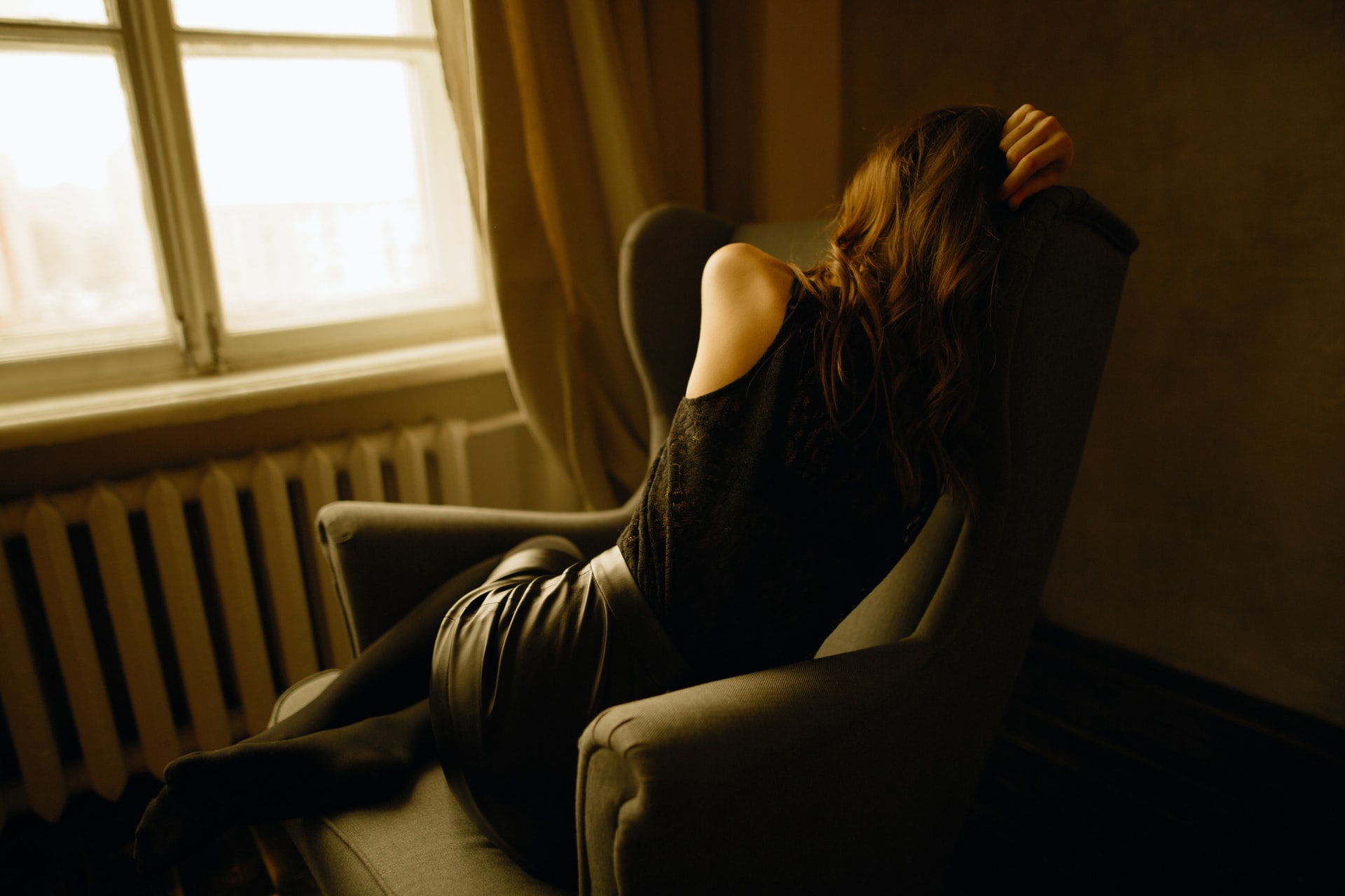 a woman going though wihdrawal